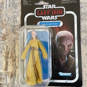 Star Wars The Last Jedi Supreme Leader Snoke Action Figure - Gold Robe